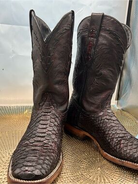 Texas Country men 8 Python snakeskin print cowboy boots